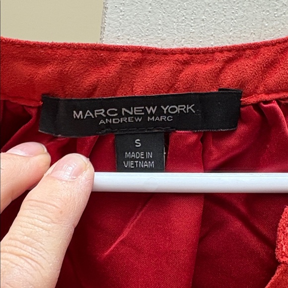 MARC NEW YORK ANDREW MARC faux suede orange top, S - Picture 4 of 8